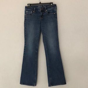 American Eagle Boyfriend size 6 jeans